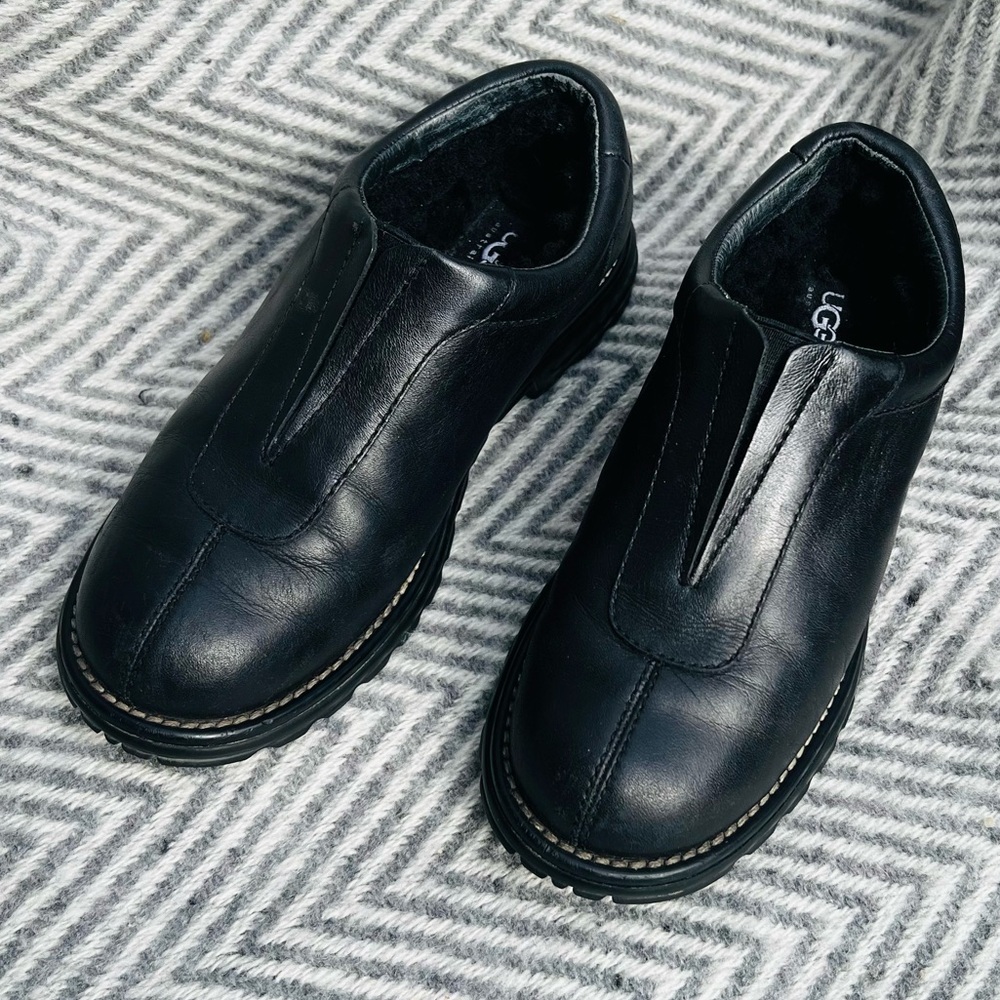 UGG Black women’s slip on shoes size 7
